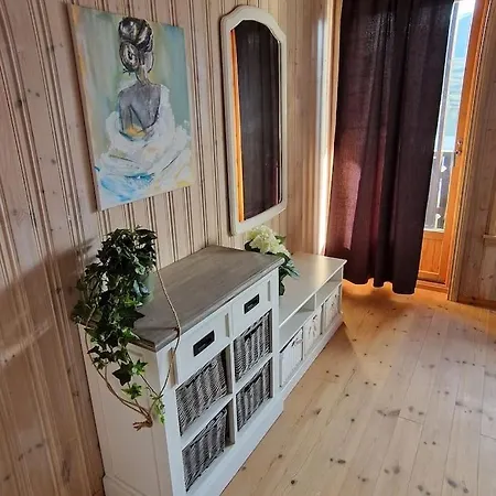 Privat overnatting Koselig Overnattingssted Med Fjordutsikt *