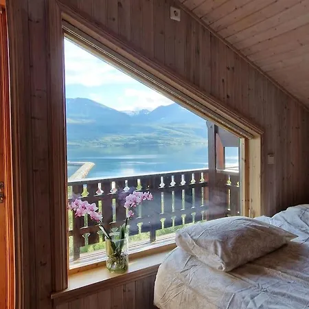 民宿 Koselig Overnattingssted Med Fjordutsikt *